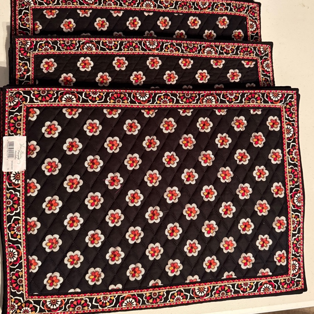 NEW Vera Bradley Placemat in HTF Pirouette. One Placemat.